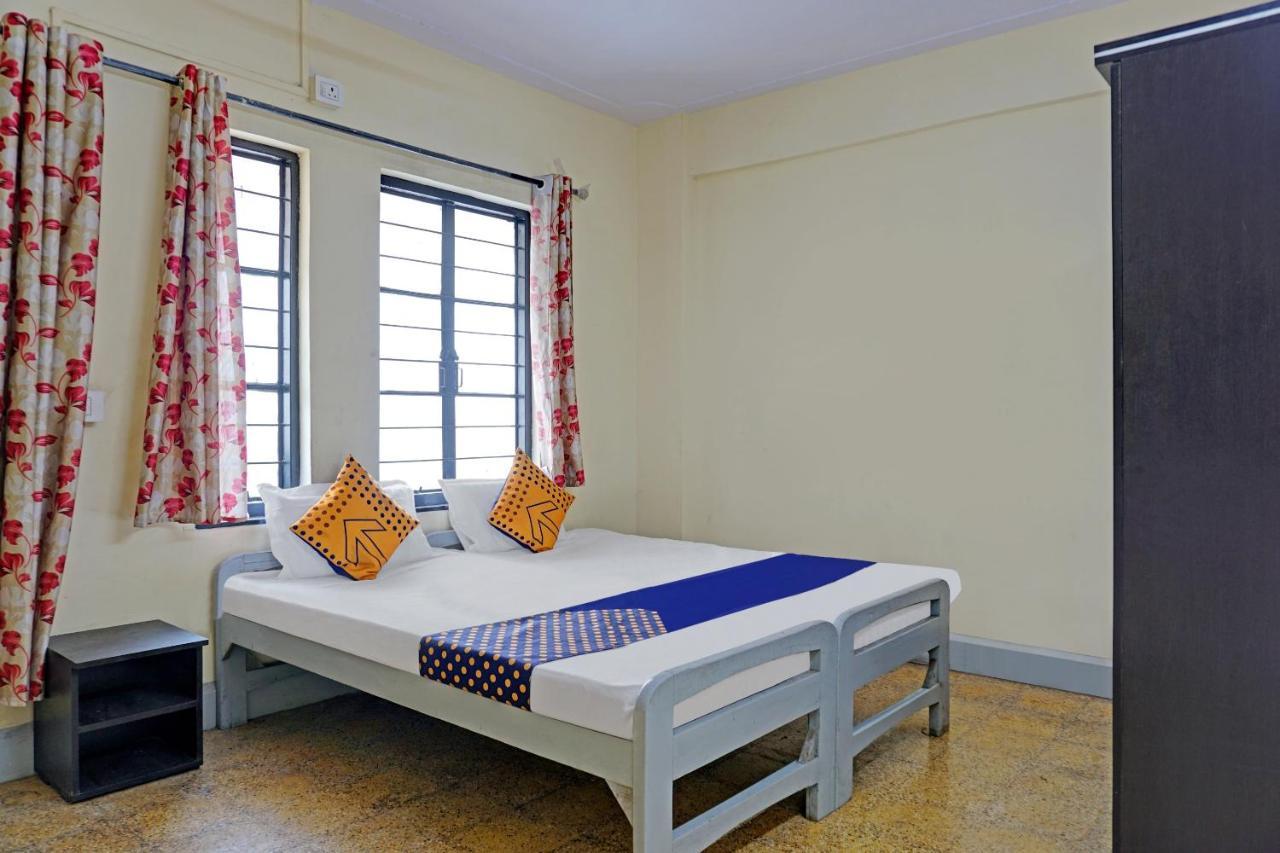 Spot On Hotel Prakash Residency, Near Hanuman Gym Ajmera Colony, Pimpri Buitenkant foto